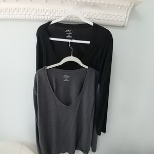 2 banana republic long sleeve tops